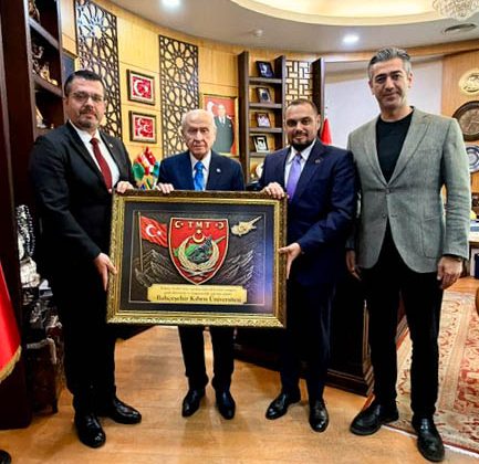 Bahçeşehir Kıbrıs Üniversitesi heyeti, Bahçeli’yi ziyaret etti
