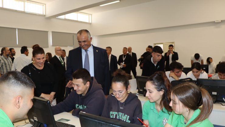 Çavuşoğlu: “Ülkeye her yıl bir meslek lisesi kazandıracağız”