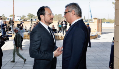 Cyprus Mail: Çelişkili mesajlar Kıbrıs görüşmelerinde güveni zedeliyor