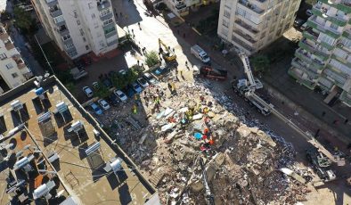 Depremde yıkılan Alpargün Apartmanı davası: 62 kez müebbet alan müteahhidin cezası 22 yıl 6 aya indirildi