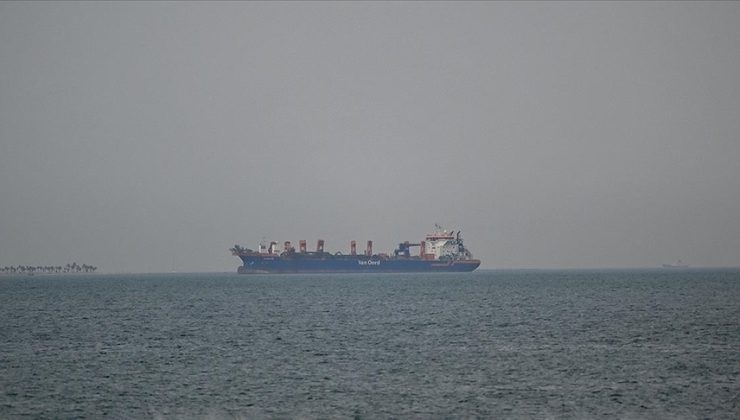 Devrim Muhafızları Ordusu: Biri İsrail ile bağlantılı iki yabancı gemi ele geçirildi