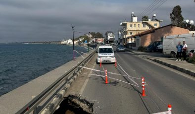 Gemikonağı sahil yolunda çökme
