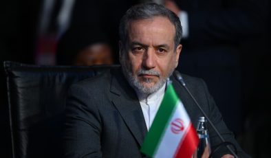 İran Dışişleri Bakanı, Pakistan görüşmelerinin başarısızlığını ABD’nin “aşırı” taleplerine bağladı