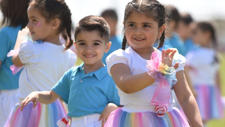 İskele’de 23 Nisan coşkusu… Cumhuriyet Stadyumu’nda gösteriler sunuldu