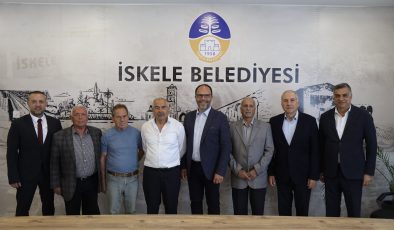 Kıbrıs Türk Belediye Başkanları Derneği’nden Sadıkoğlu’na ziyaret