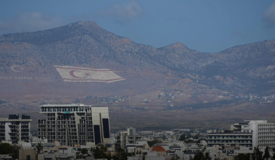 Macaristan uyruklu bir kişi KKTC’deki eski Rum taşınmazlarını suiistimal iddiasıyla tutuklandı