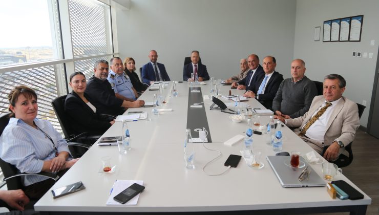 Öztürk: “Ercan Havalimanı’ndaki trafik sorununun çözümü için önemli kararlar alındı”