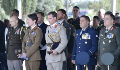 Palmas, yabancı askeri yetkililerin de katıldığı kara kuvvetleri koruyucu yortusu etkinliğinde konuştu