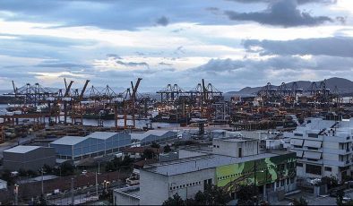 Pire Limanı’nda 1500 konteyner incelenmeyi bekliyor