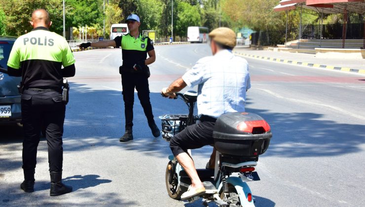 Polis, elektrikli scooterlar ile ilgili kuralları hatırlattı, uyarılarda bulundu…