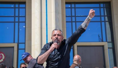 Serdaroğlu: “1 Mayıs, süreklilik gerektiren bir mücadelenin simgesidir”