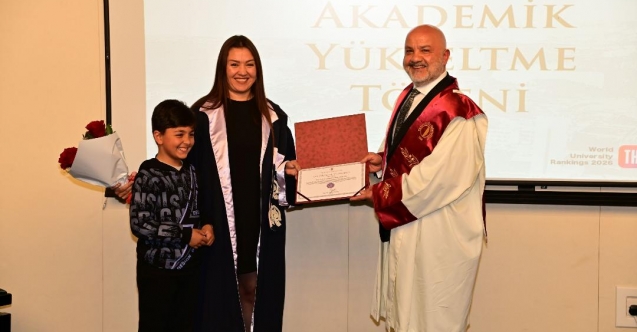 YDÜ’de gurur veren tören