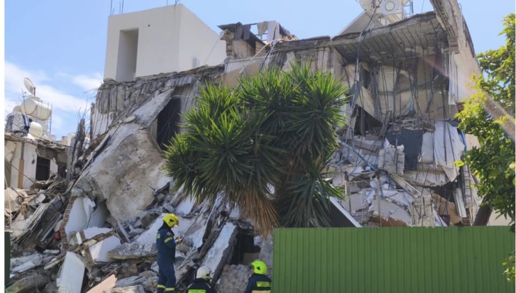 Limasol’da bina çöktü, iki kişi hayatını kaybetti