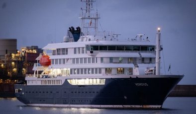 Hantavirüs görülen yolcu gemisi Rotterdam Limanı’na ulaştı