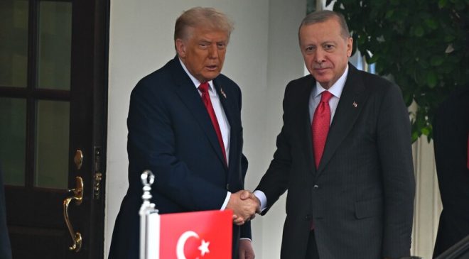 Türkiye Cumhurbaşkanı Erdoğan, ABD Başkanı Trump ile telefonda görüştü