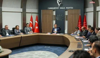 CHP MYK, Mahkemenin Görevden Uzaklaştırma Kararı Üzerine Olağanüstü Toplandı