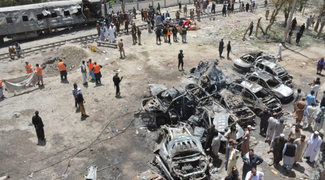 Pakistan’da Demir Yolu Yakınında PatlamaEn Az 20 Yaralı