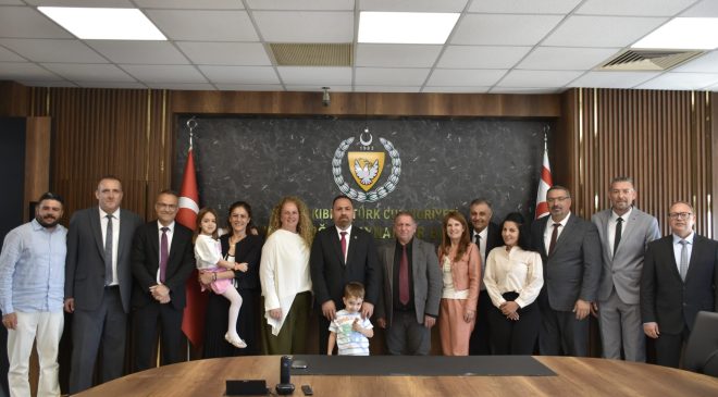 Tarım ve Doğal Kaynaklar Bakanı Hüseyin Çavuş, Bakanlık Personelinin Bayramını Kutladı
