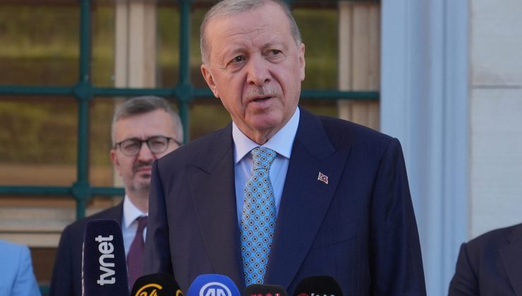 Cumhurbaşkanı Erdoğan bayram namazını Büyük Çamlıca Camisi’nde kıldı
