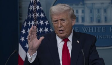 ABD Başkanı Trump: “İran bizimle anlaşma yapmak için can atıyor”