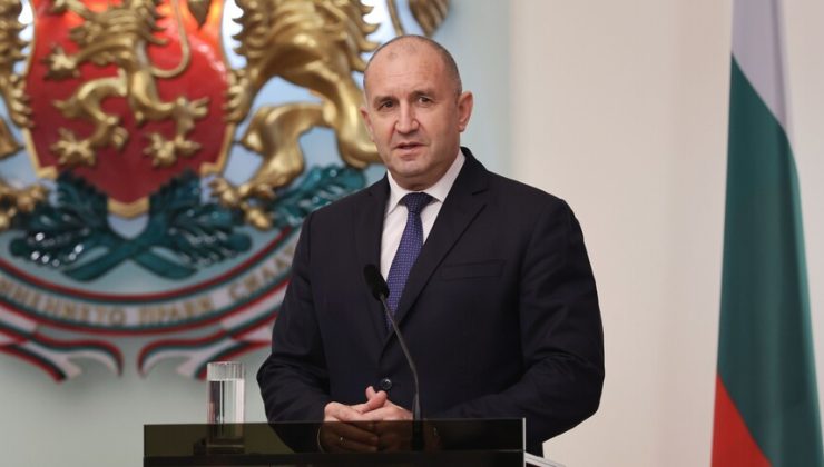 Bulgaristan’da hükümet güvenoyu aldı…Başbakan Radev yemin ederek göreve başladı