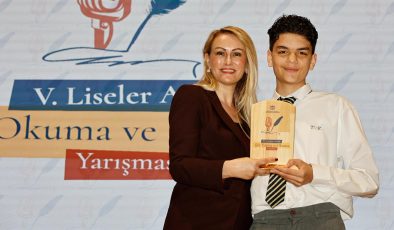 Cumhurbaşkanlığı’nda “5. Liselerarası Şiir Okuma ve Şiir Yazma Yarışması” yapıldı