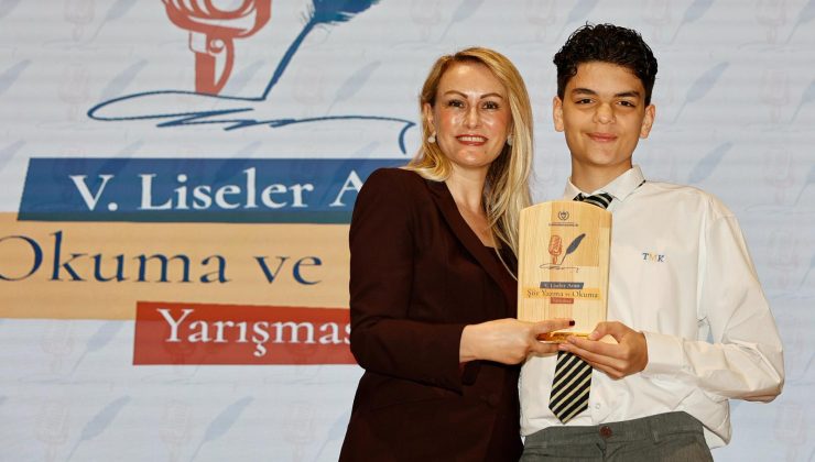 Cumhurbaşkanlığı’nda “5. Liselerarası Şiir Okuma ve Şiir Yazma Yarışması” yapıldı