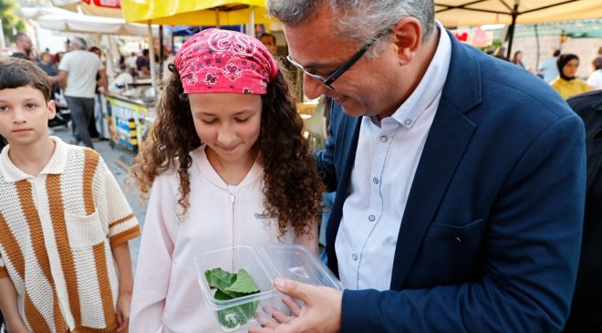Erhürman, Kıbrıs İpek Koza Festivali’ne katıldı