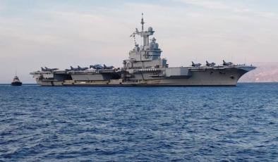 Fransız amiral gemisi Charles de Gaulle’ün Kızıldeniz’e konuşlandırıldığı bildirildi