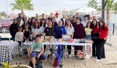 Hemşirelik ve diyetisyenlik öğrencileri yararına kermes