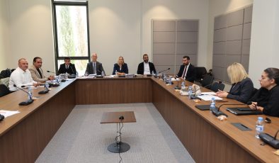 Hukuk, Siyasi İşler, Dışilişkiler ve Savunma Komitesi bir yasa ile bir yasa tasarısını Genel Kurul’a sevk etti