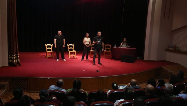 İskele Belediyesi Tiyatro Günleri sürüyor