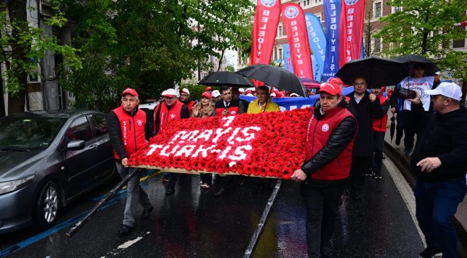 İstanbul’da bazı sendikalar 1 Mayıs Emek ve Dayanışma Günü’nü kutladı