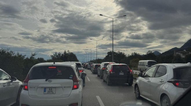 KKTC’de yolda giden araç sayısı 447 bin 592