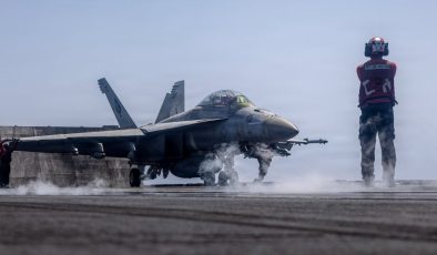 CENTCOM, İran’daki Radar ve İHA Merkezlerini Vurduğunu Açıkladı
