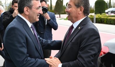 Başbakan Ünal Üstel, Ankara’da Cevdet Yılmaz ve Yaşar Güler ile Bir Araya Geldi