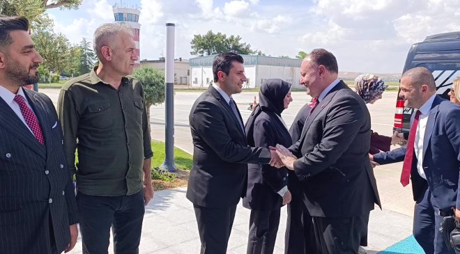 Cumhuriyet Meclisi Başkanı Ziya Öztürkler, Konferans Vermek Üzere Malatya’ya Gitti
