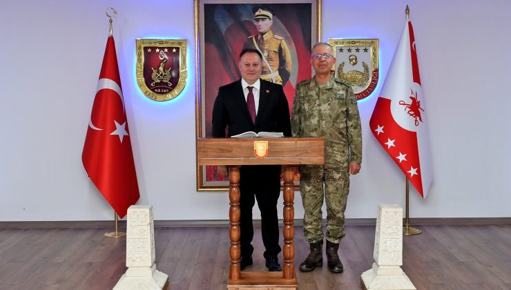 Meclis Başkanı Ziya Öztürkler, Korgeneral Zorlu Topaloğlu’nu Ziyaret Etti