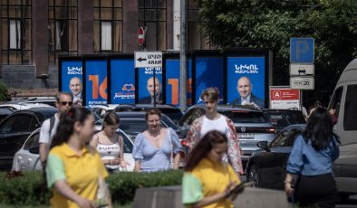 Ermenistan sandık başındaÜlkede kritik parlamento seçimi