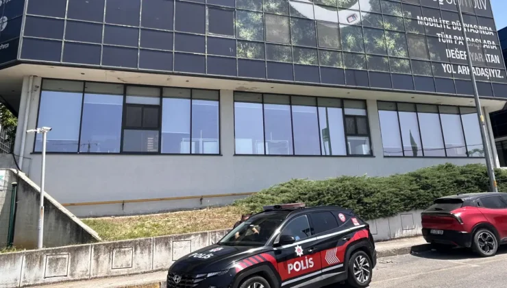 İstanbul’da Otokoç Genel Müdürlüğü binasına silahlı saldırı düzenlendi