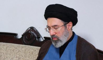 İran Lideri Hamaney’den ABD ile varılan mutabakata onay