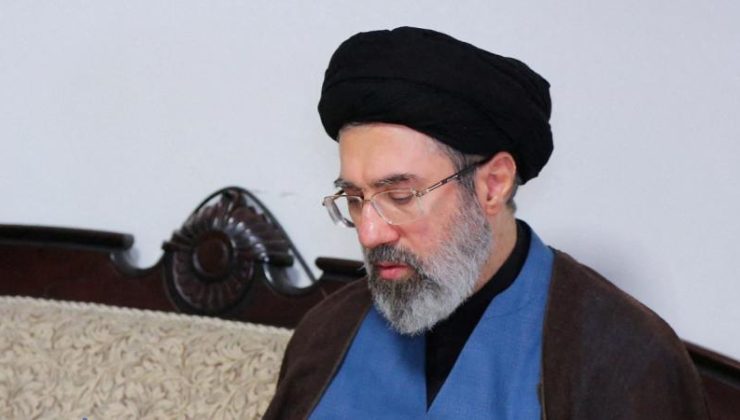 İran Lideri Hamaney’den ABD ile varılan mutabakata onay