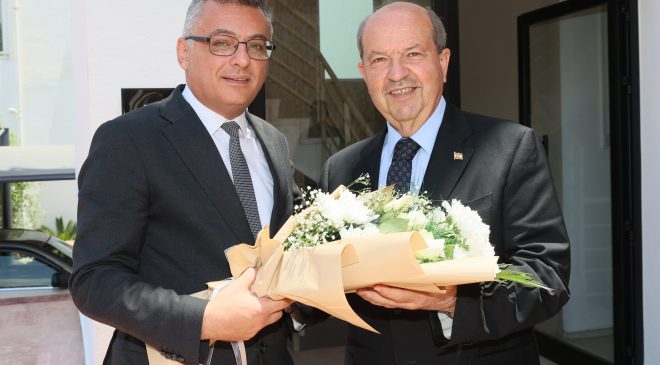 Cumhurbaşkanı Erhürman’dan eski cumhurbaşkanlarına nezaket ziyareti