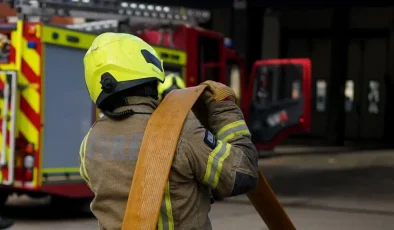 Londra’daki Bina Yangınında 3 Kişi Yaşamını Yitirdi