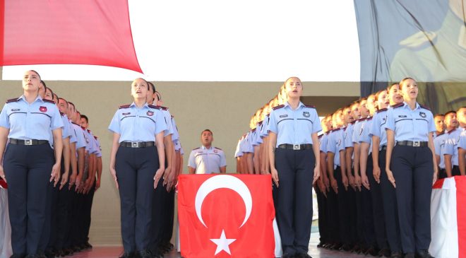 Polis ve İtfaiye teşkilatına 200 yeni neferMezuniyet töreni yapıldı