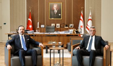 Cumhurbaşkanı Erhürman, AK Parti Genel Başkan Yardımcısı Kürşad Zorlu ile Bir Araya Geldi