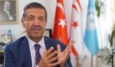 “Kıbrıs’ta egemen eşit iki ayrı devletin varlığı yegâne gerçektir”