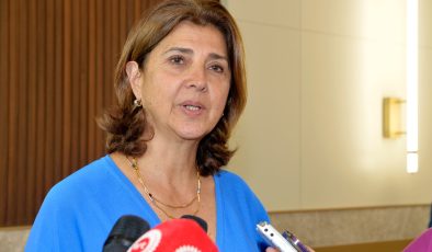 “Zor Bir Geçmişin Esiri Olmayın”