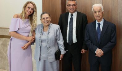 Cumhurbaşkanı Erhürman, 3. Cumhurbaşkanı Eroğlu ile bir araya geldi