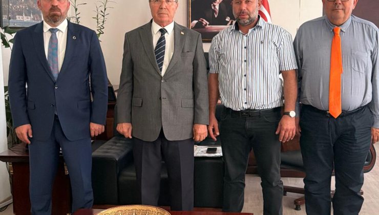 Başbakan Üstel Yeni Sezon Zahire Alım Fiyatlarını AçıkladıÇiftçiler Birliği’nden Teşekkür Ziyareti